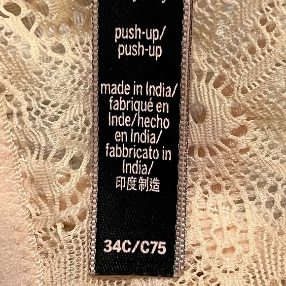 Victoria's Secret Lace Push-Up Bra - Nude - Picture 3 of 4